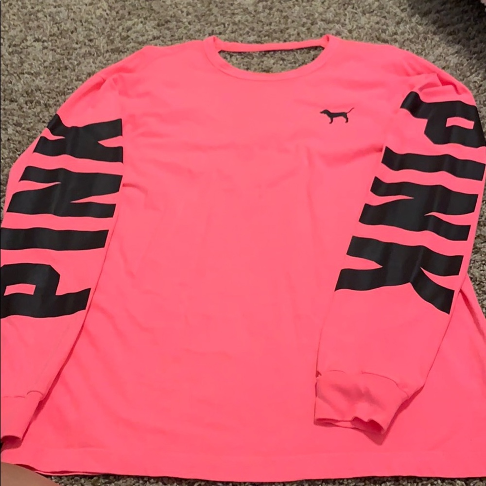 Hot pink long sleeve tee